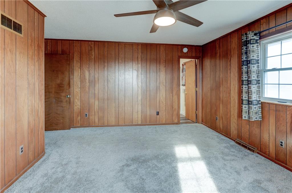 1312 NW 450th Road