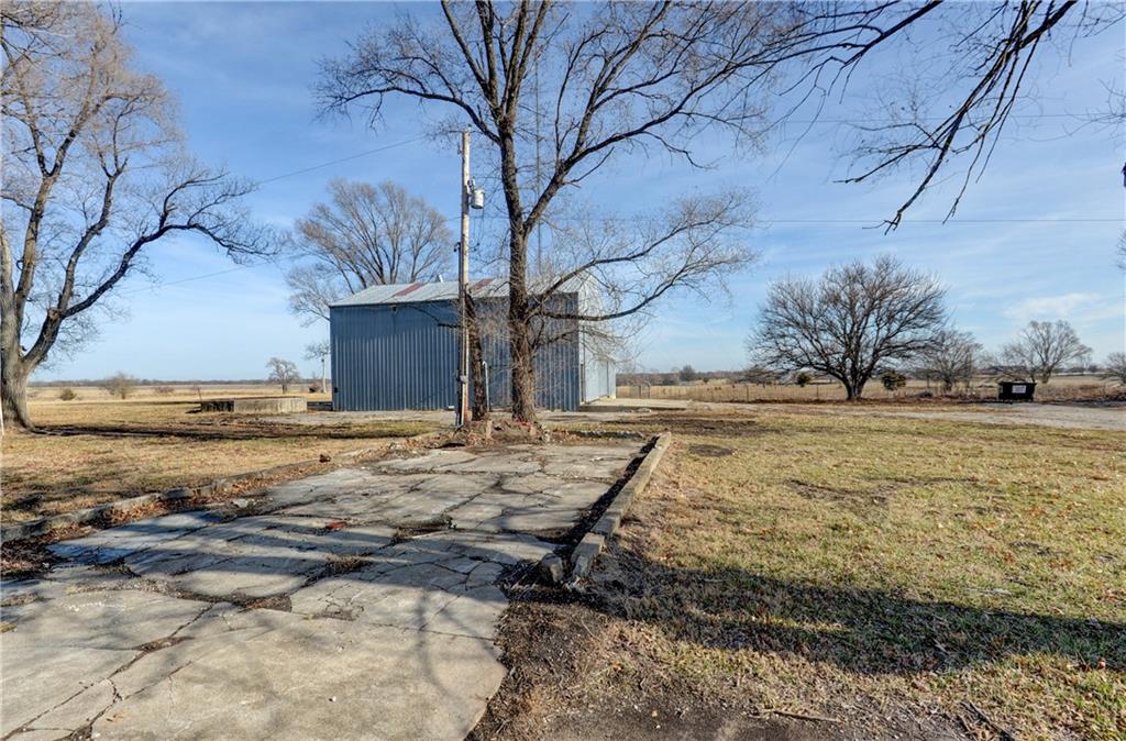 1312 NW 450th Road
