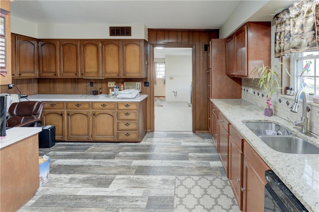 1312 NW 450th Road