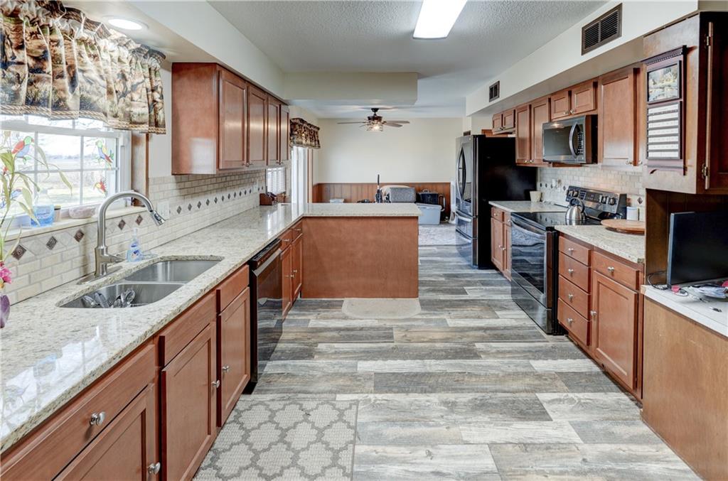1312 NW 450th Road