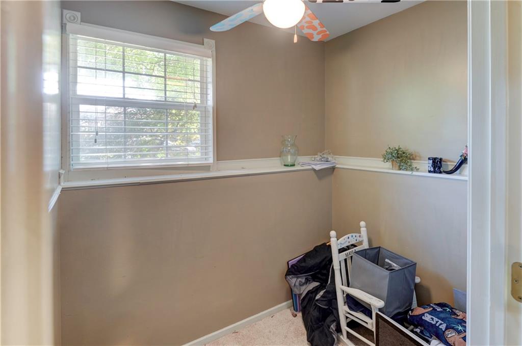 2801 NE ARBOR Court