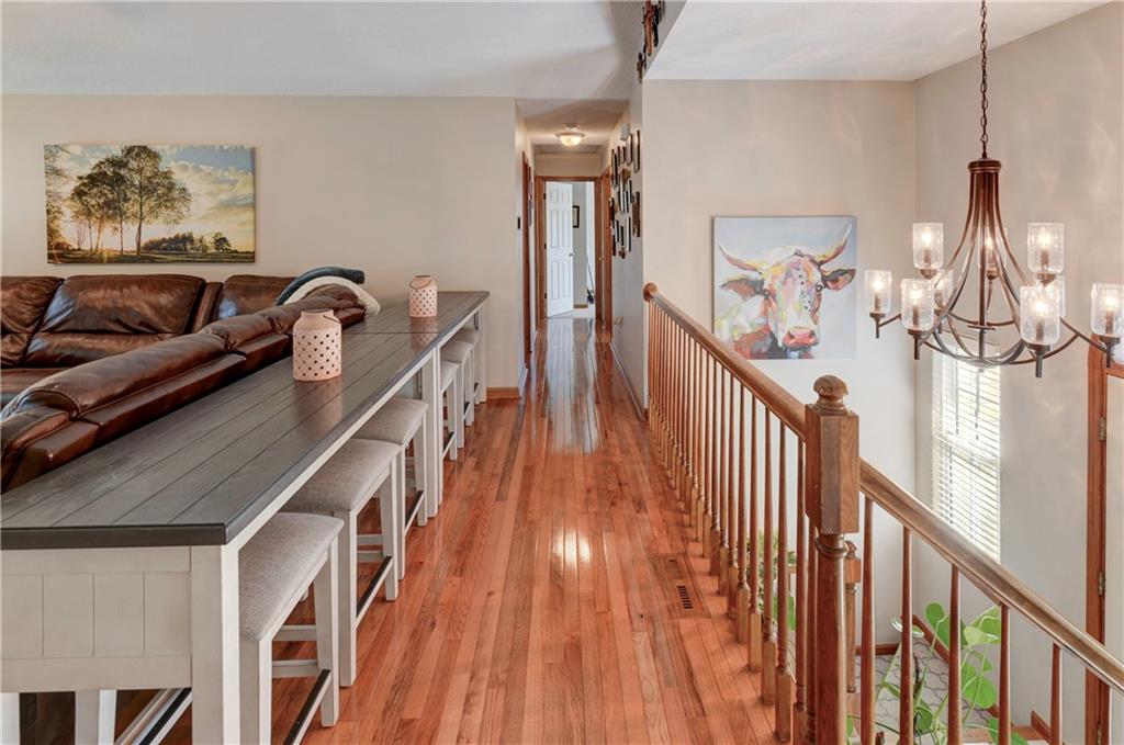 2801 NE ARBOR Court