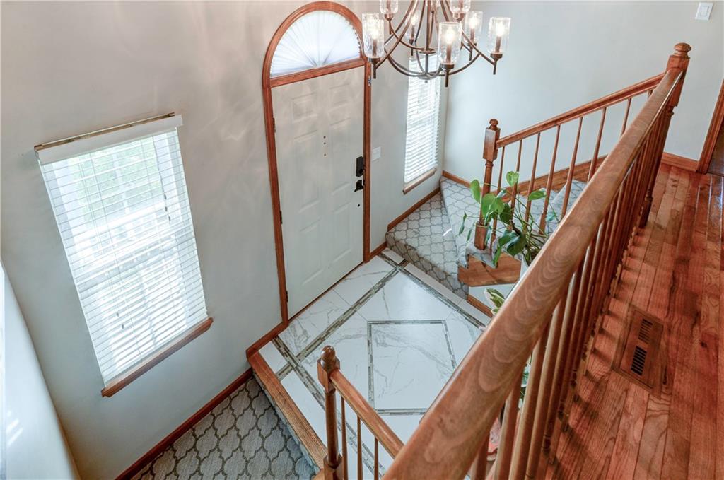 2801 NE ARBOR Court