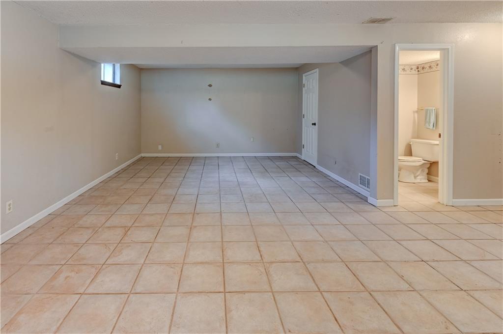 1604 Oak Ridge Drive