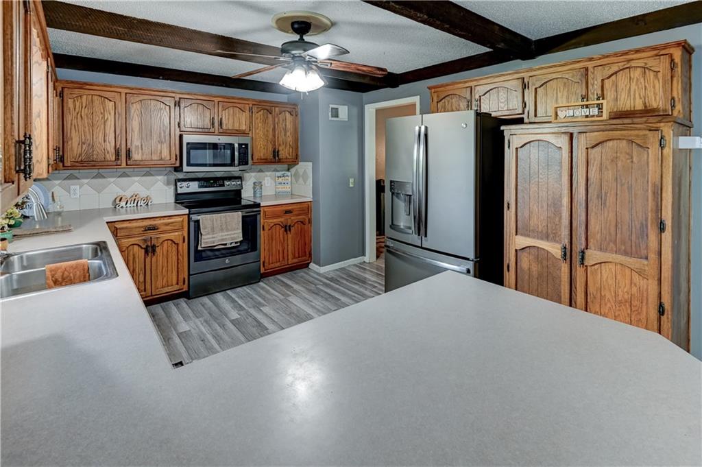 1604 Oak Ridge Drive