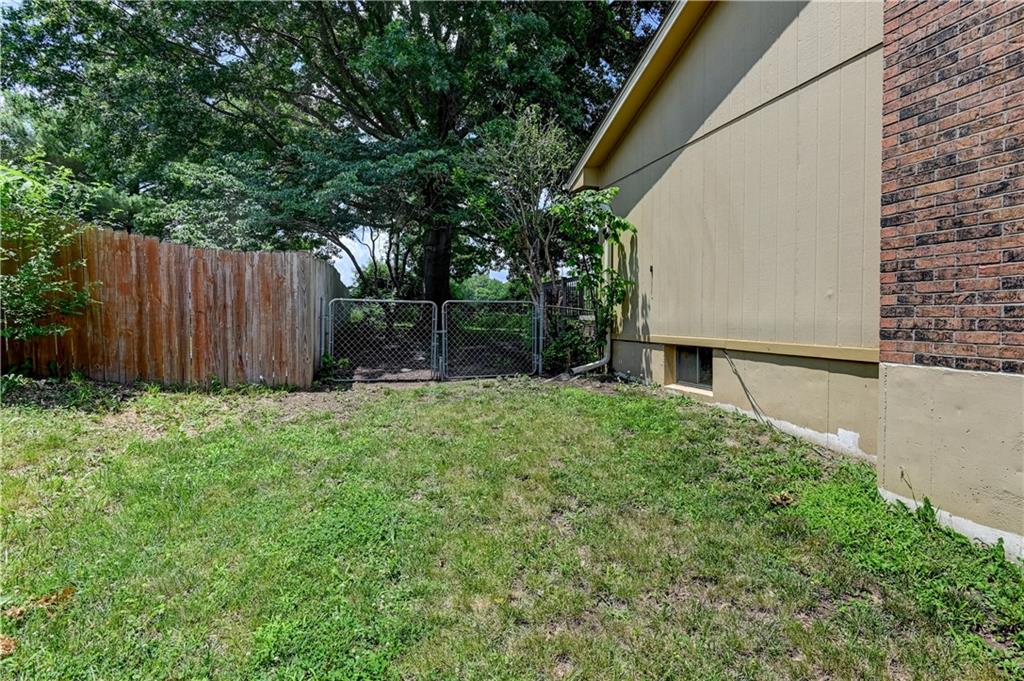 1604 Oak Ridge Drive