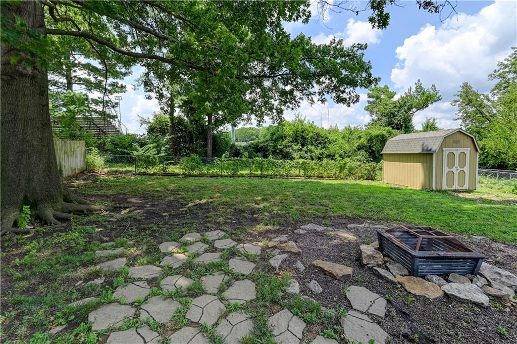 1604 Oak Ridge Drive