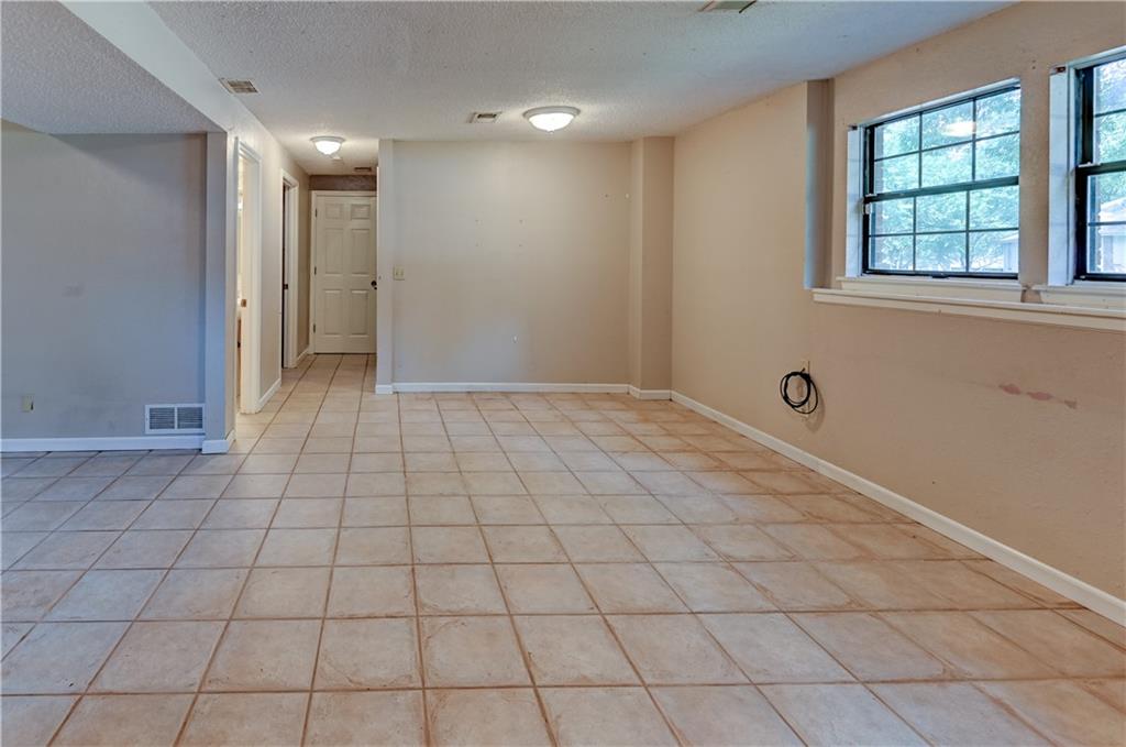 1604 Oak Ridge Drive