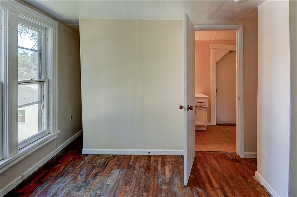 304 N JUNE Street