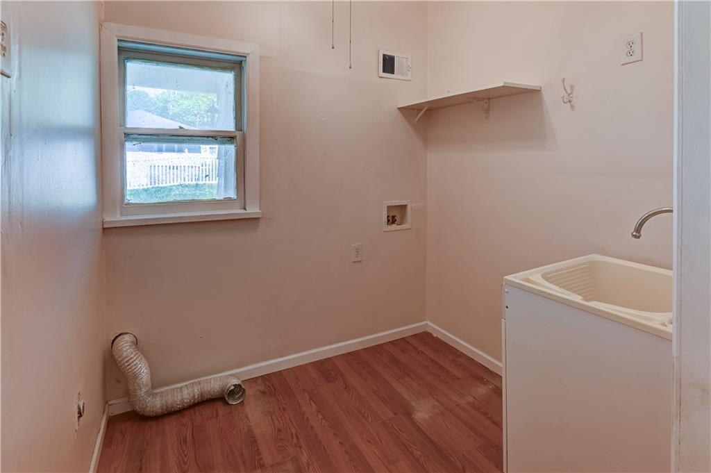 304 N JUNE Street