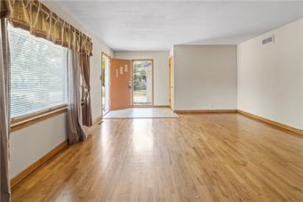 723 E Walnut Street