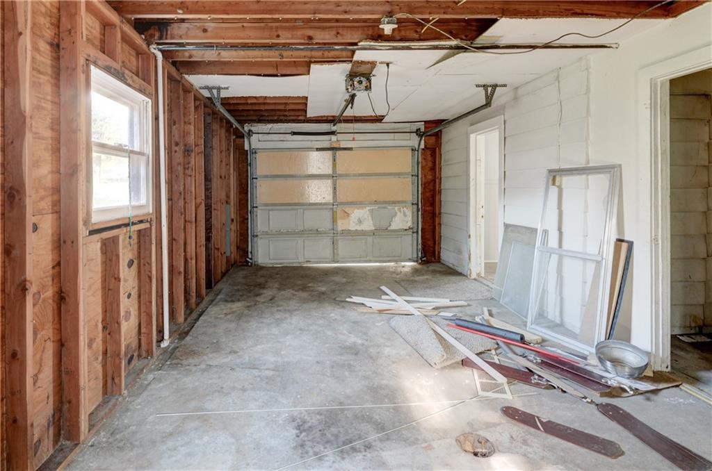 1403 Commercial Street