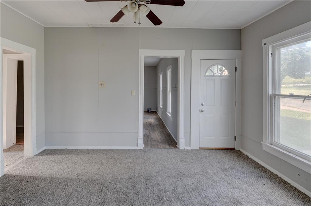 1403 Commercial Street