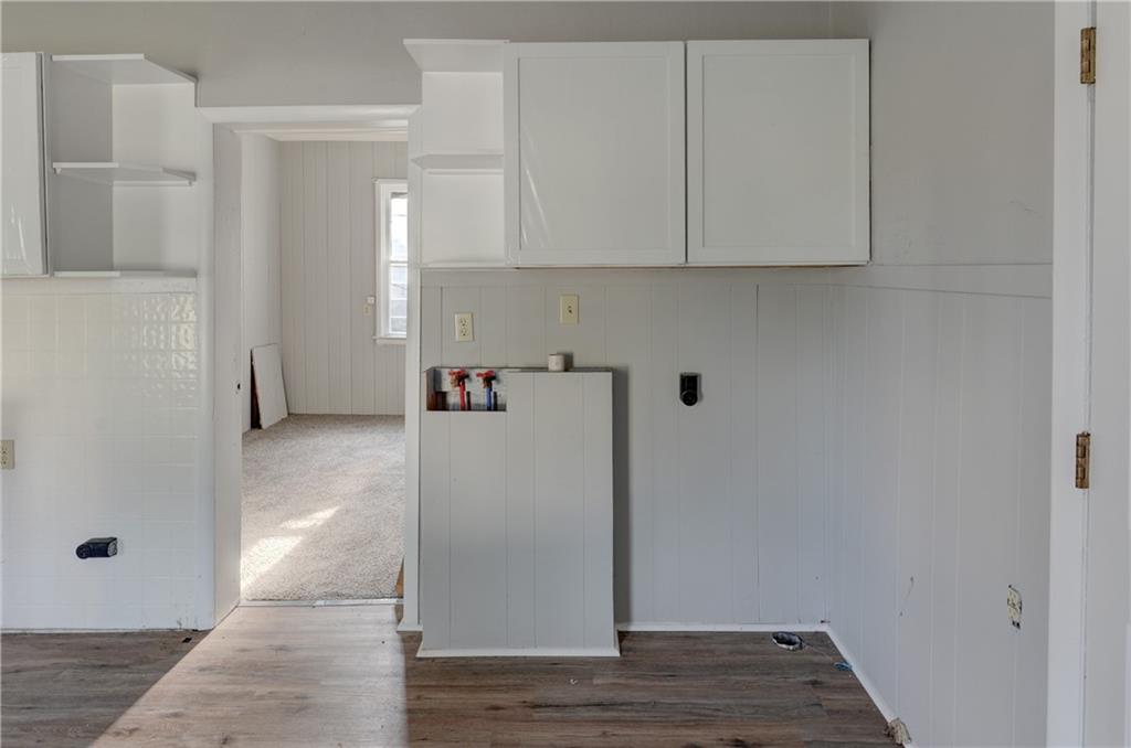 1403 Commercial Street