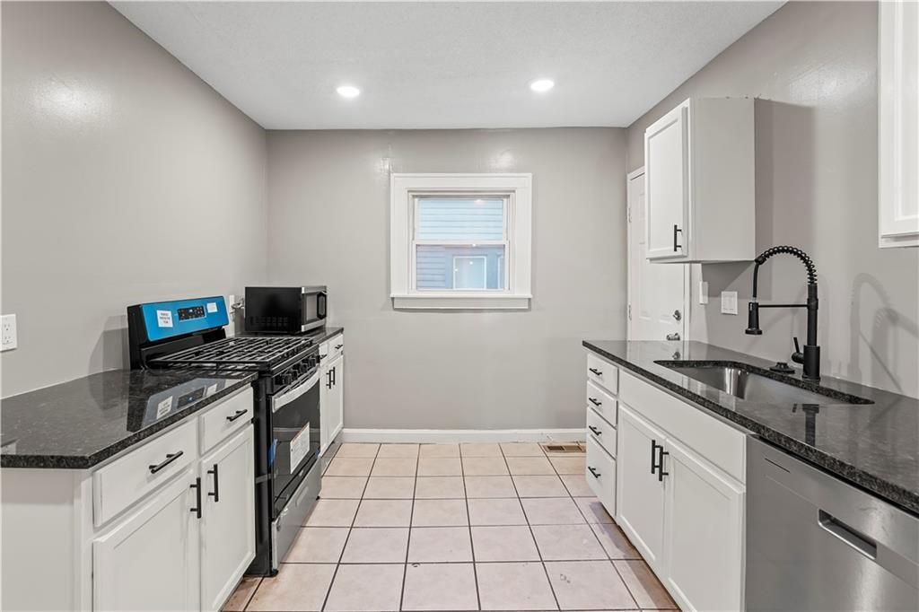 5122 Paseo Boulevard