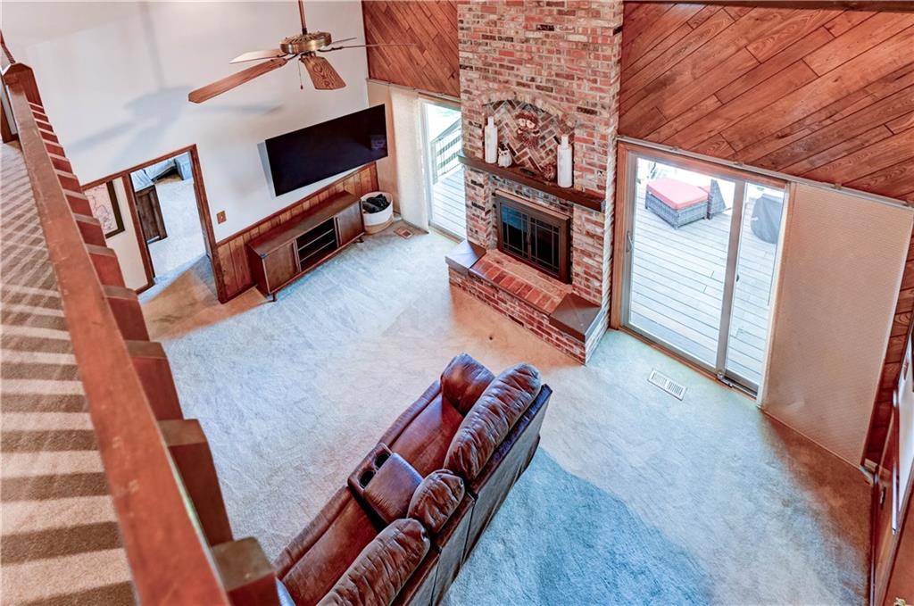 6513 Cottonwood Drive