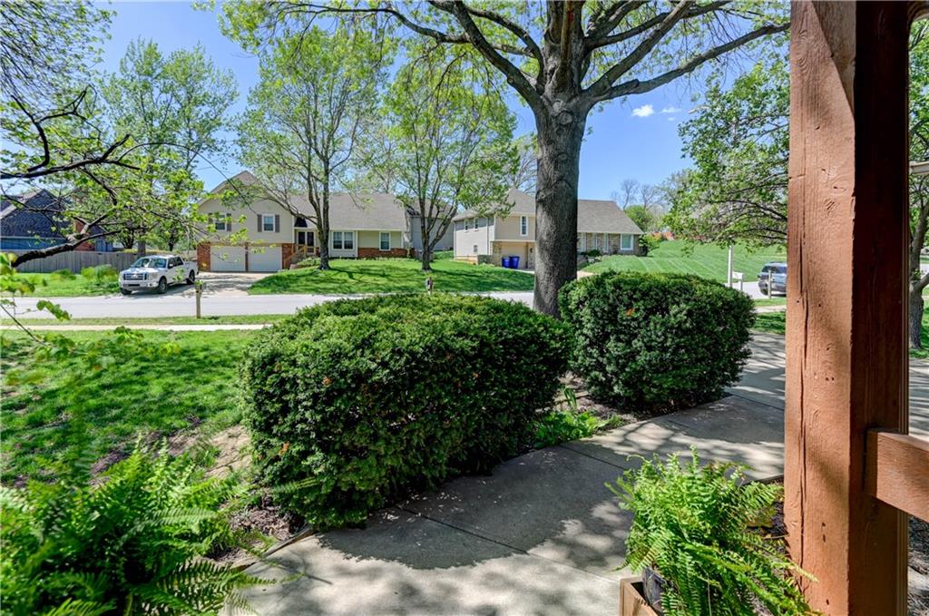 6513 Cottonwood Drive