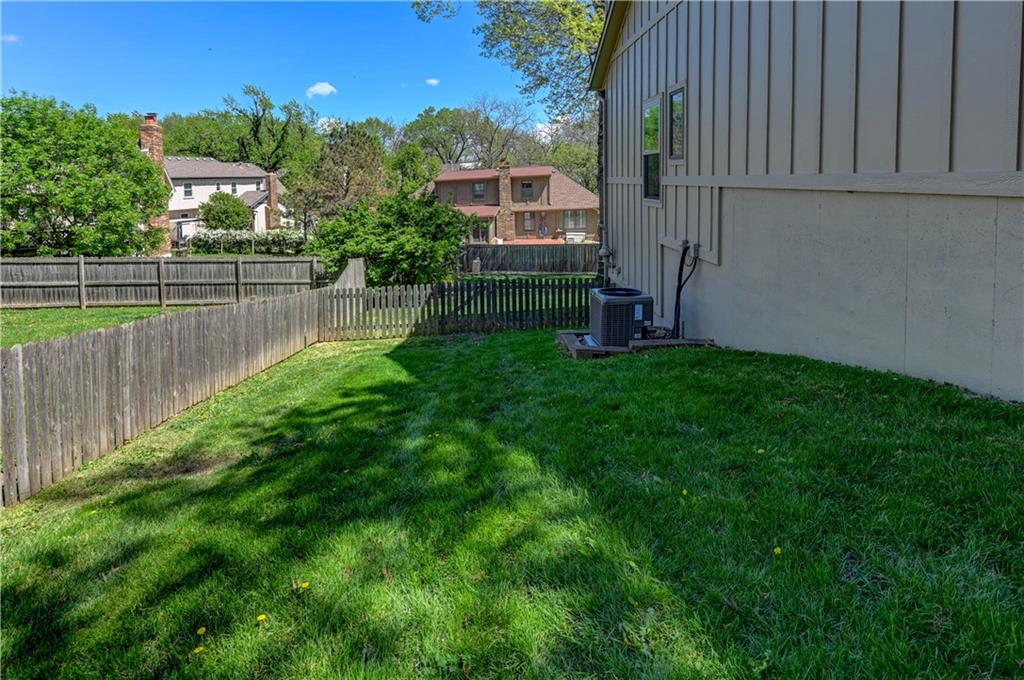 6513 Cottonwood Drive