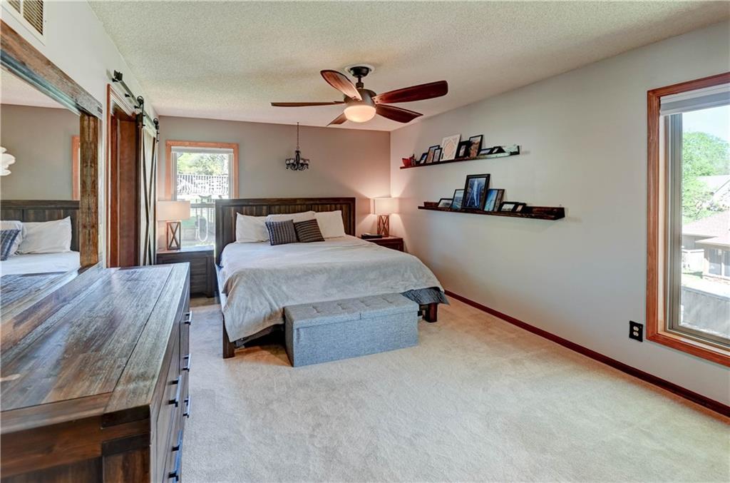 6513 Cottonwood Drive