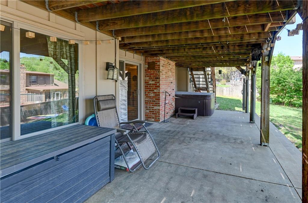6513 Cottonwood Drive