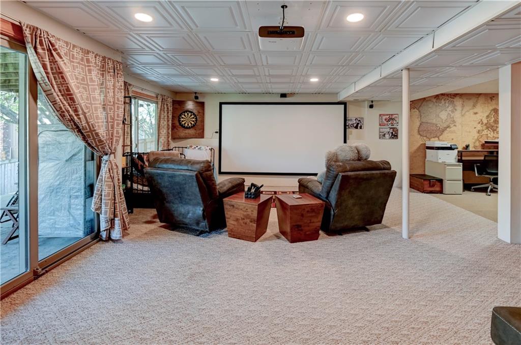6513 Cottonwood Drive