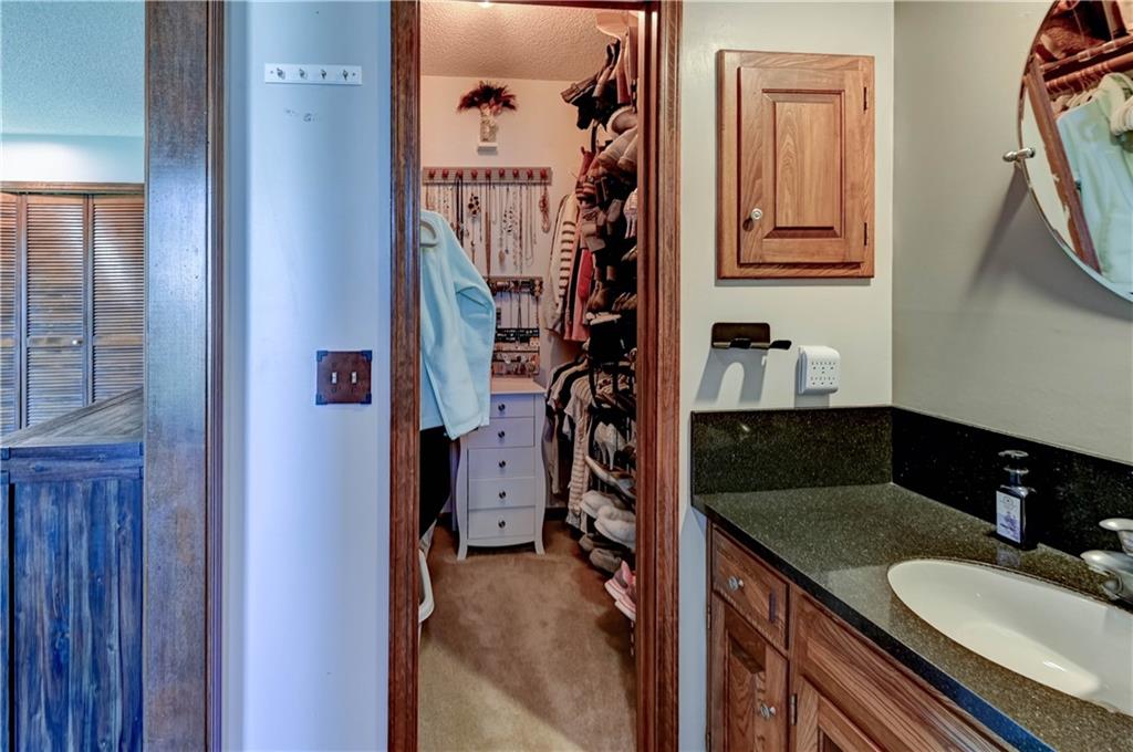 6513 Cottonwood Drive