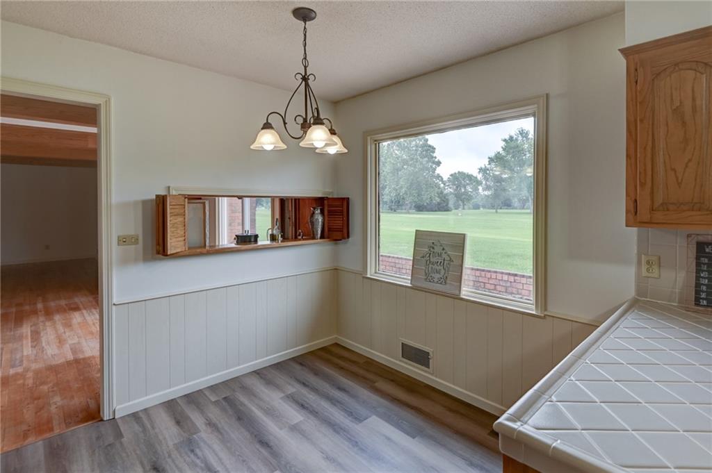 917 Country Club Drive