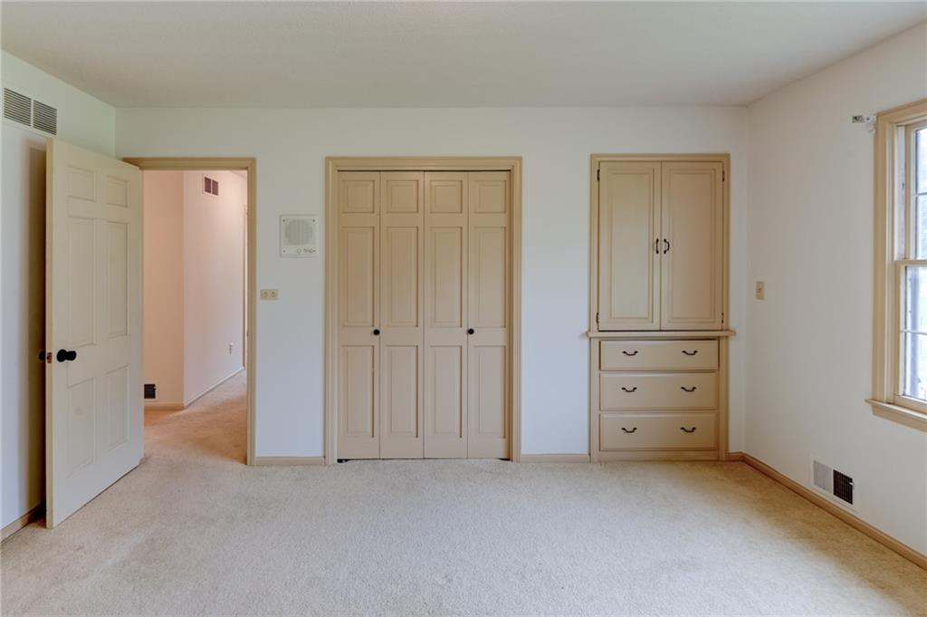 917 Country Club Drive