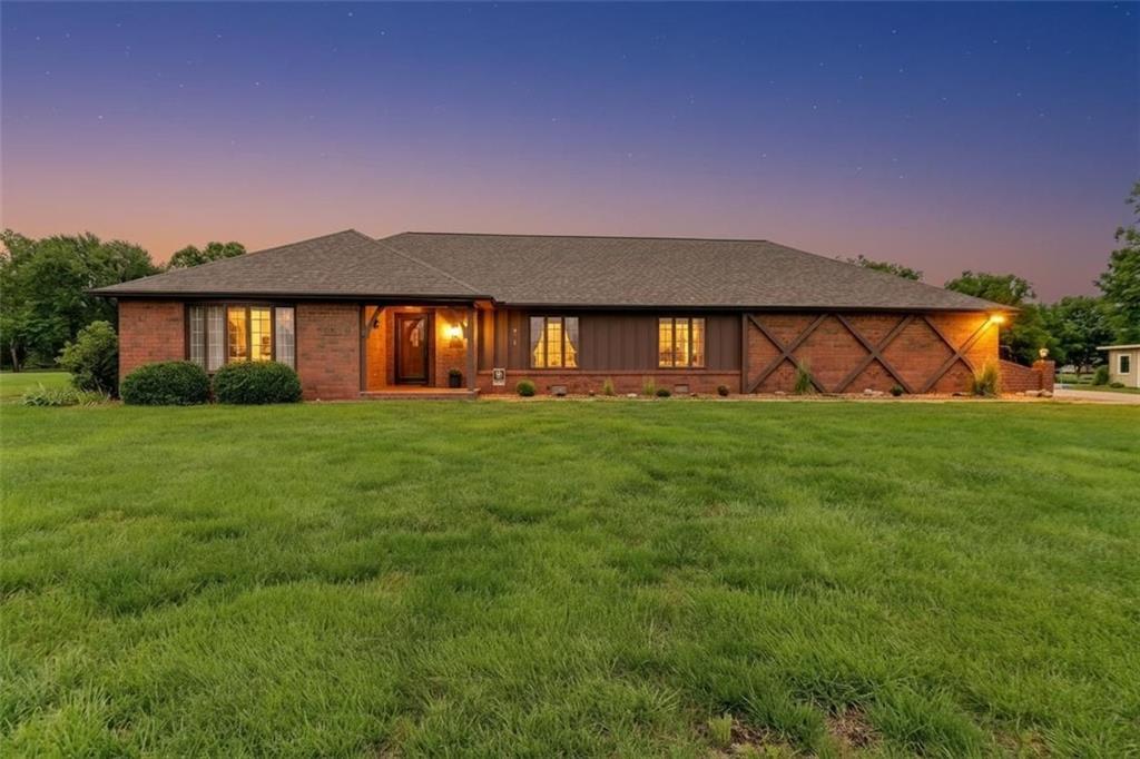 917 Country Club Drive