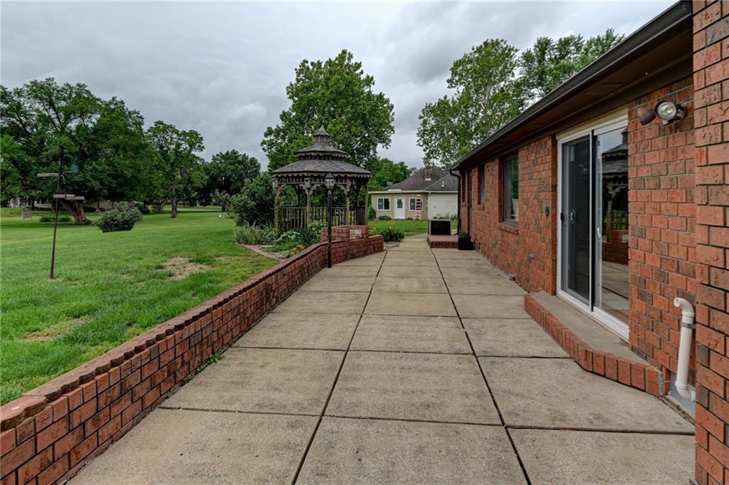 917 Country Club Drive