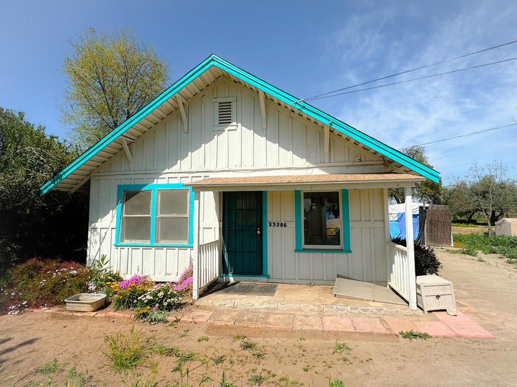 23268 Avenue 178