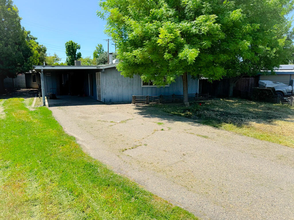 4823 W Myrtle Avenue