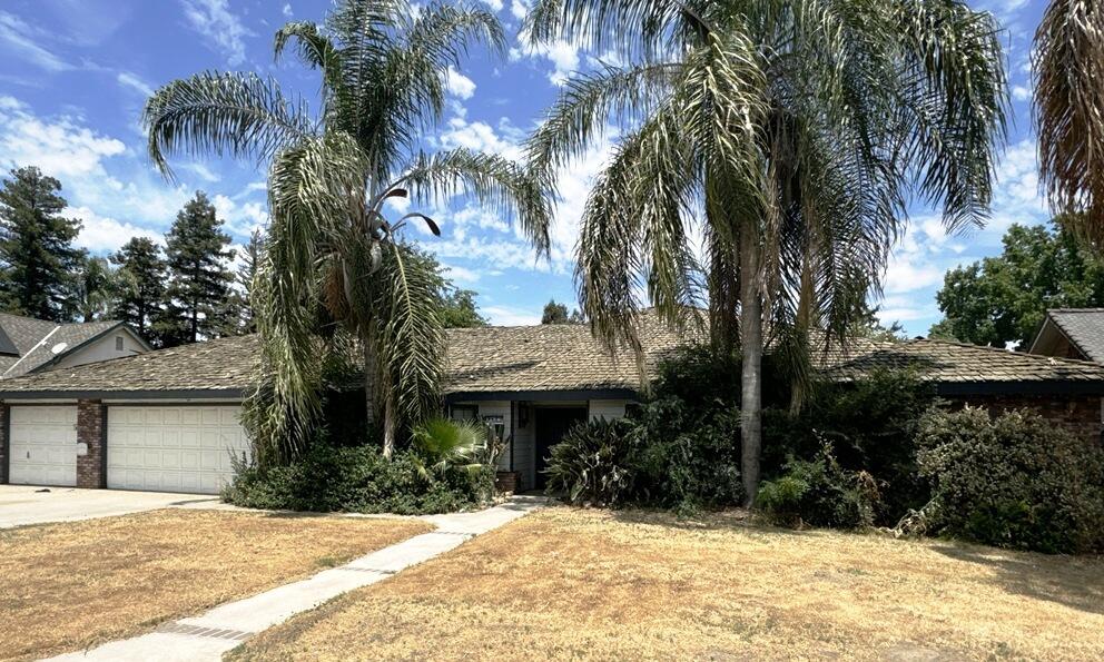 22276 W Thurman Avenue