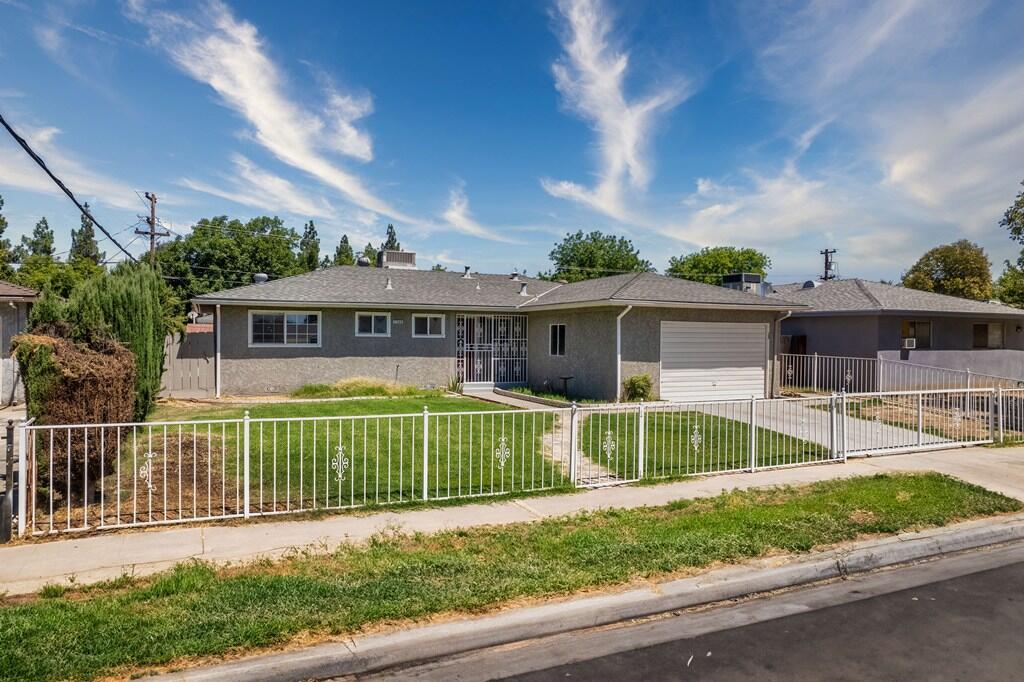 2348 W Fedora Avenue
