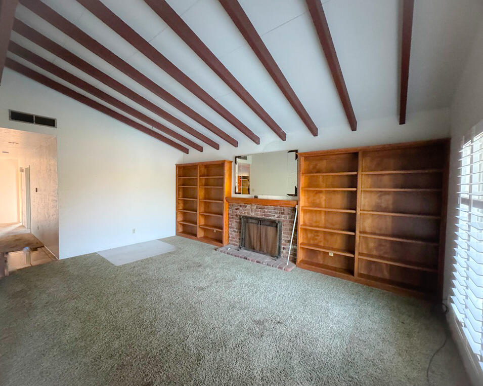 798 Sunset Drive