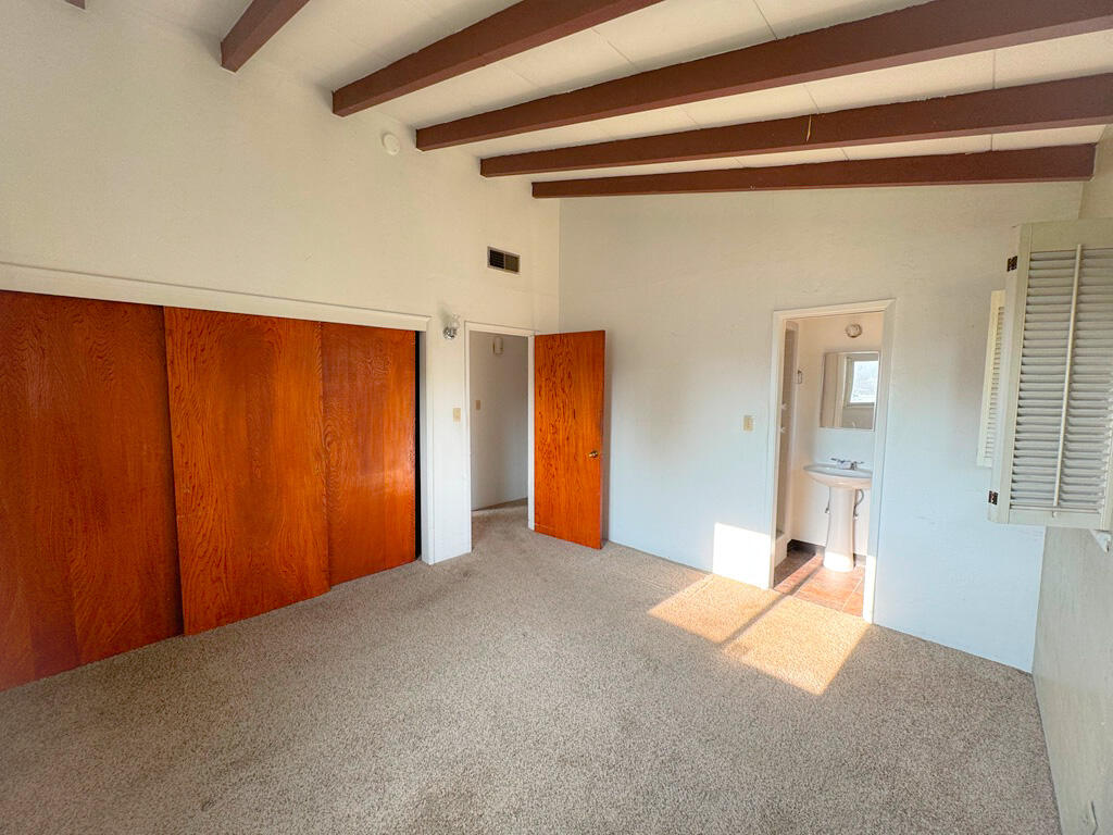 798 Sunset Drive