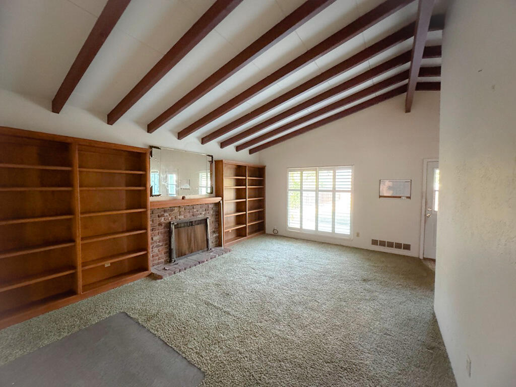 798 Sunset Drive