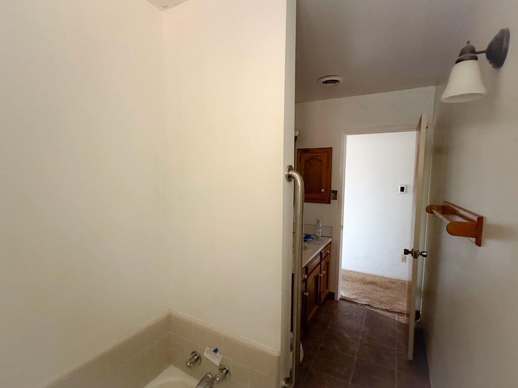 798 Sunset Drive