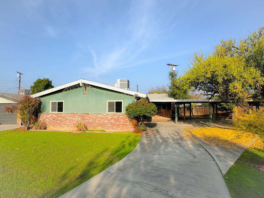 798 Sunset Drive