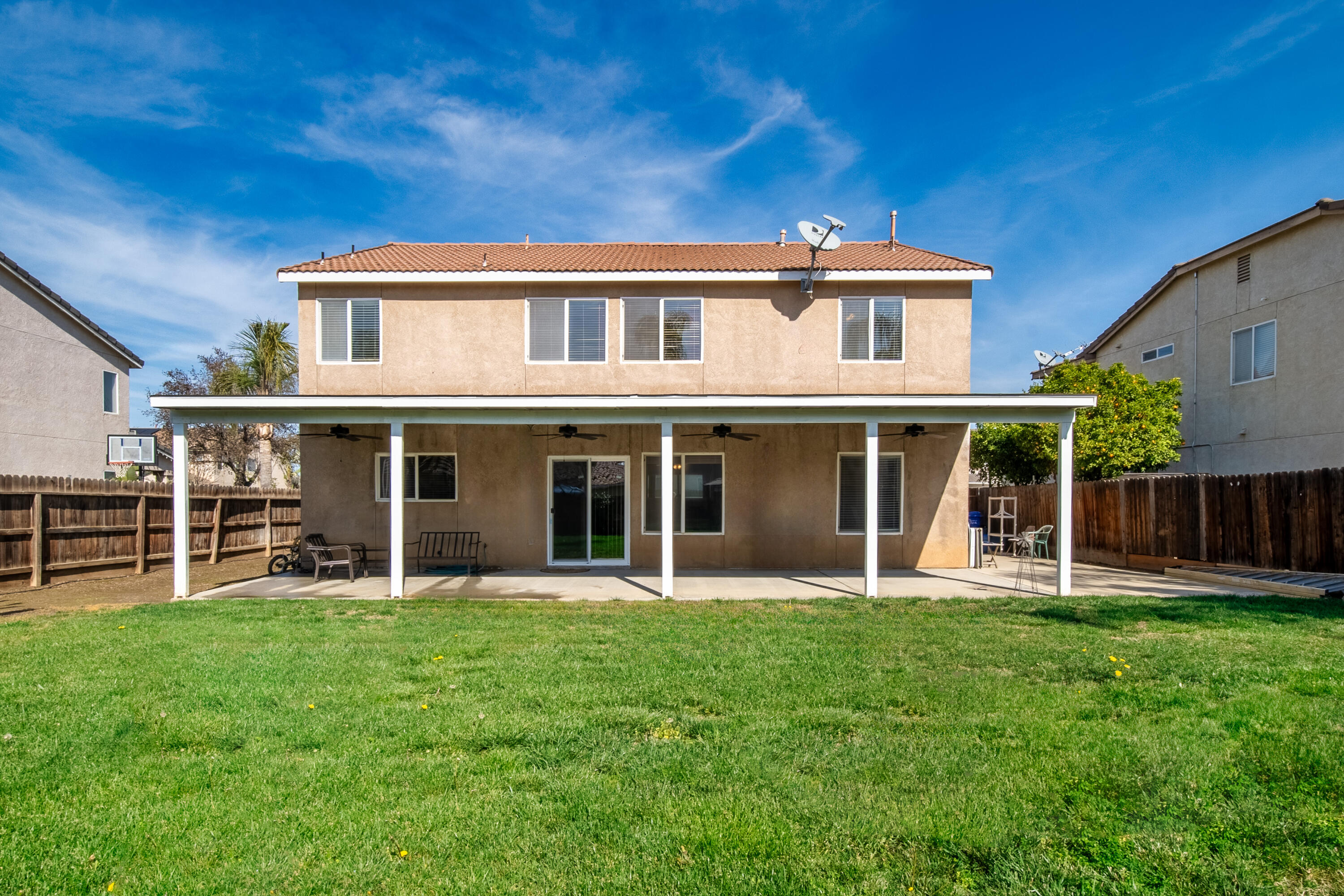 2013 W Julieann Avenue