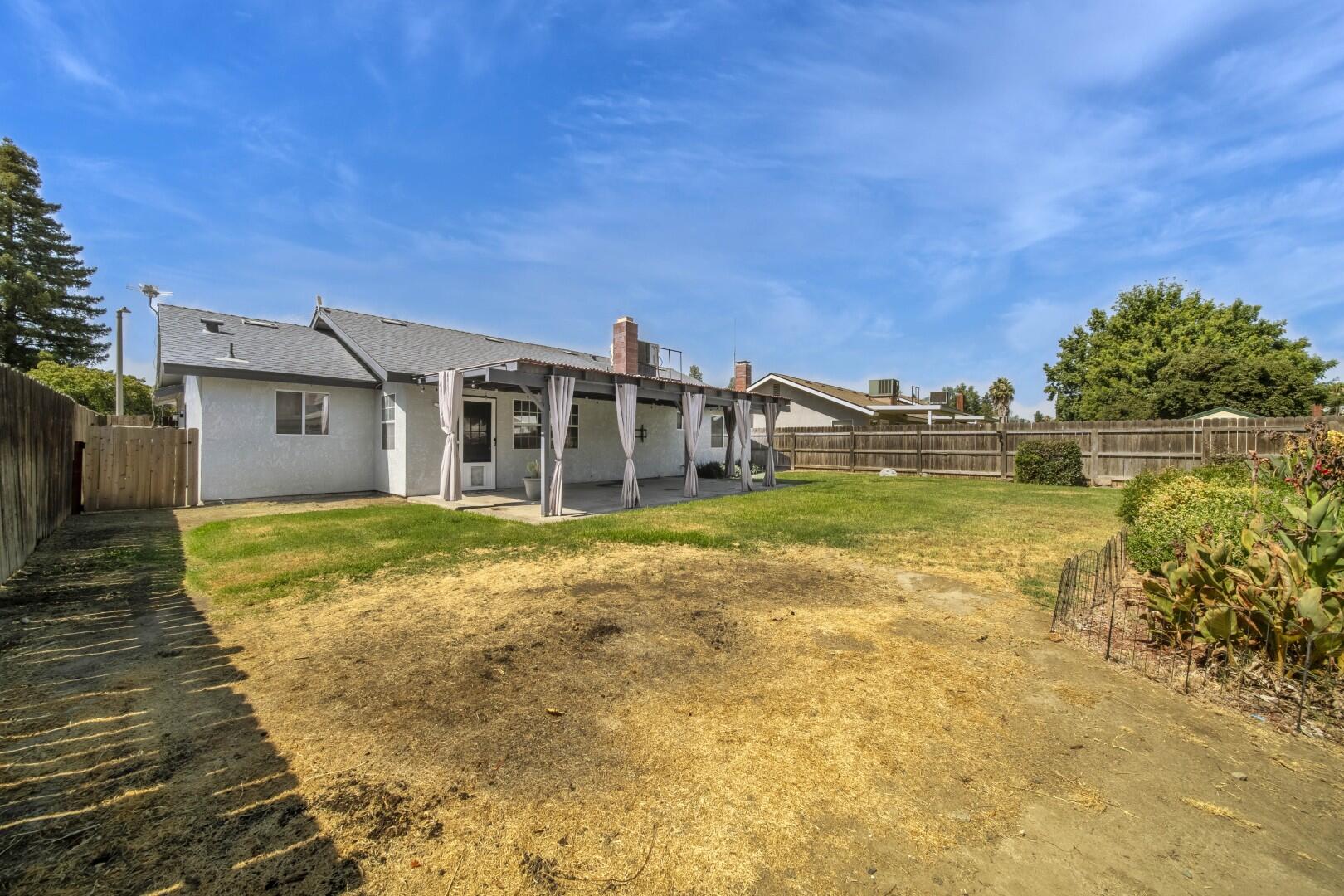 5746 W Judy Court