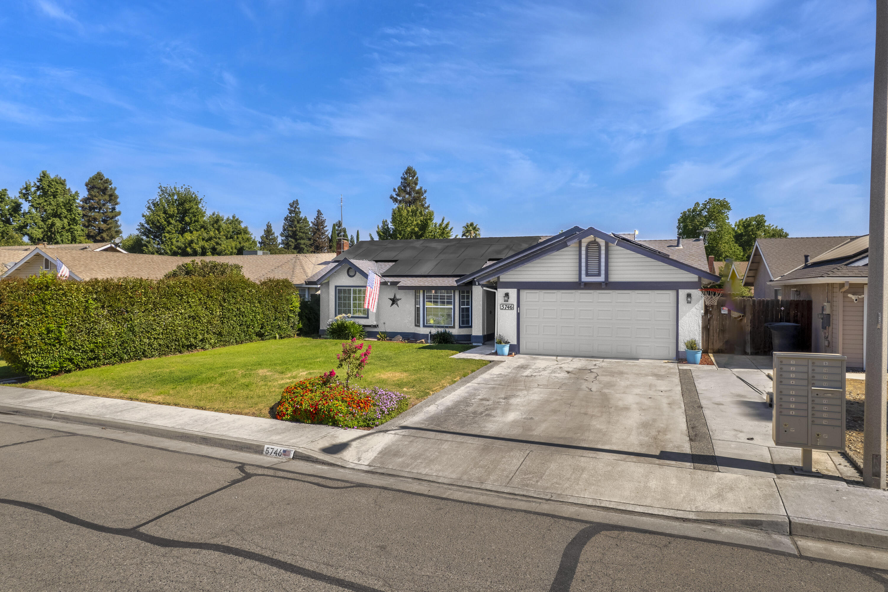5746 W Judy Court