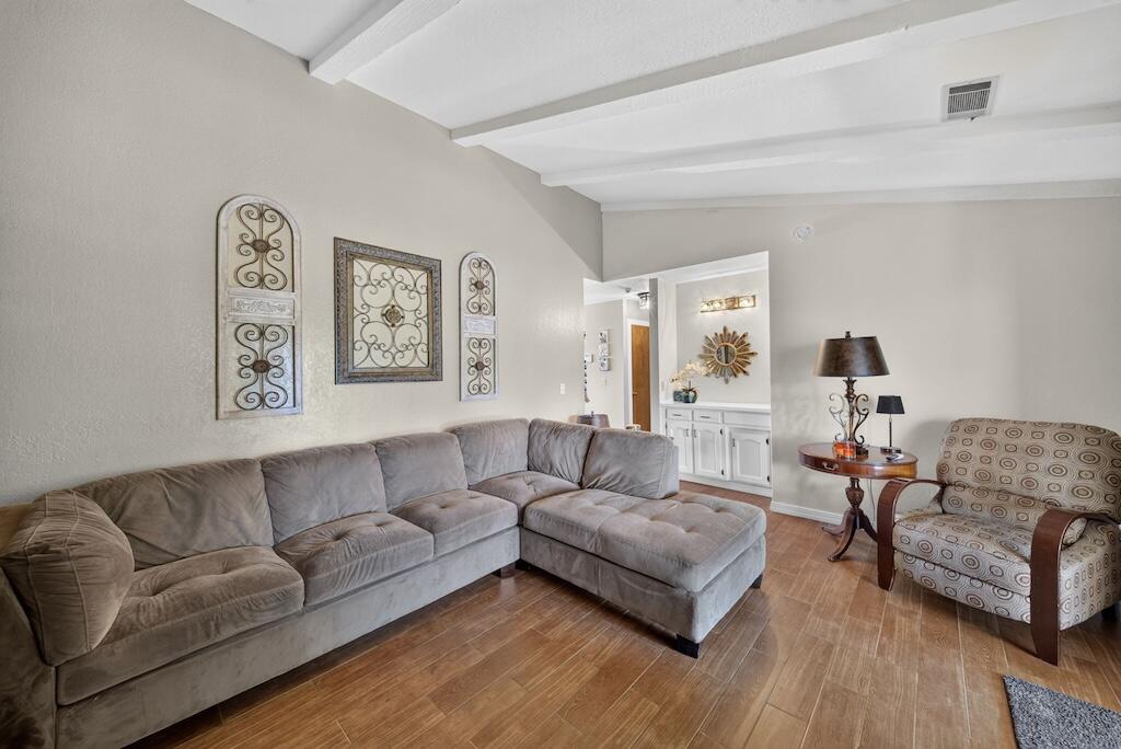 1541 Nancy Circle