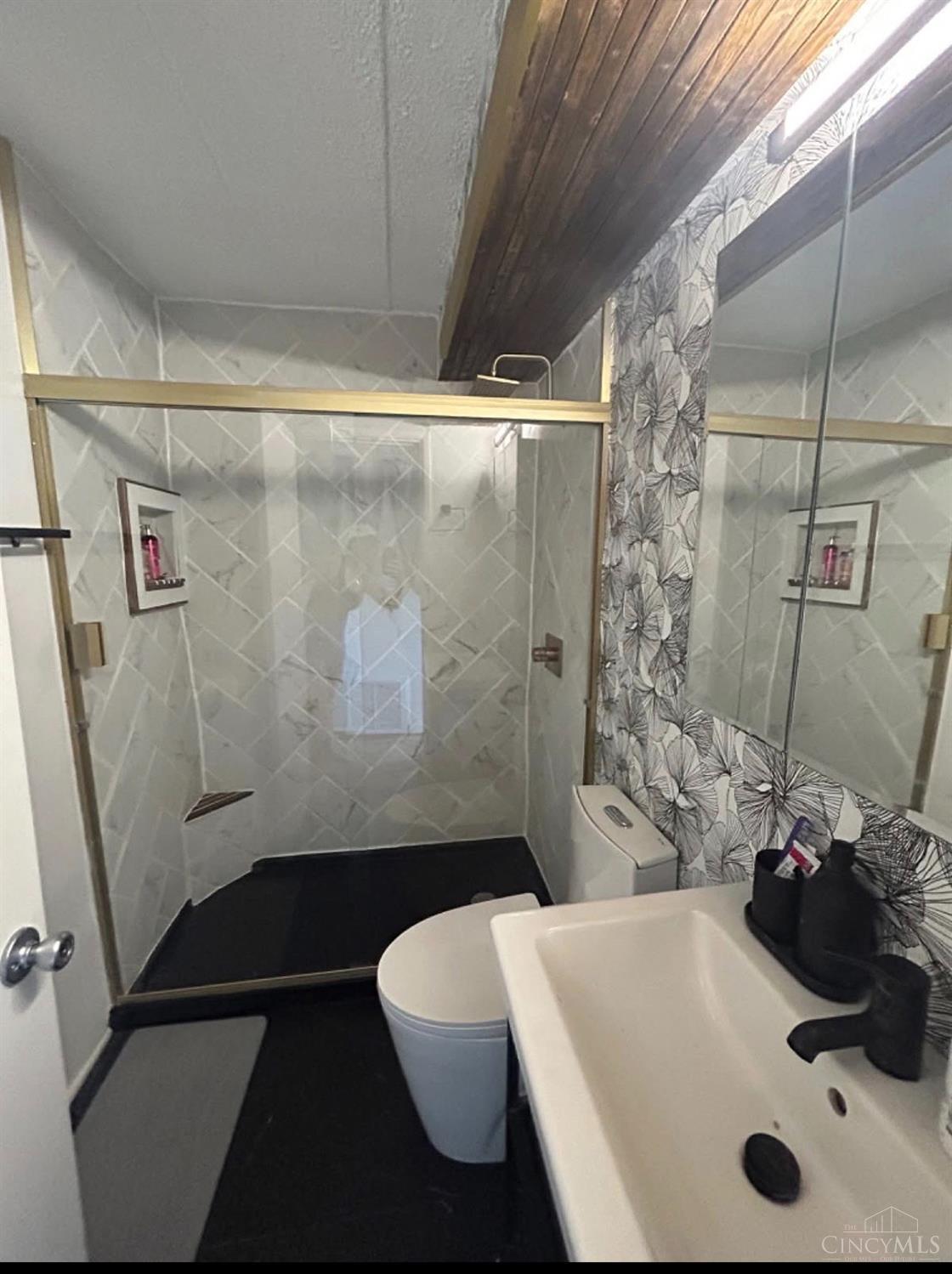 2701 Lehman Road Unit: A18