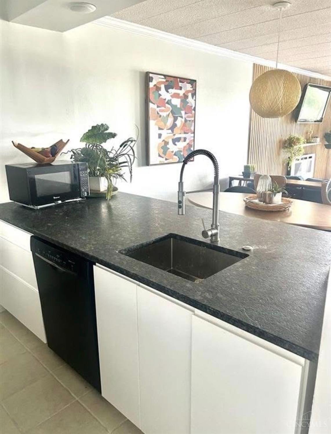 2701 Lehman Road Unit: A18