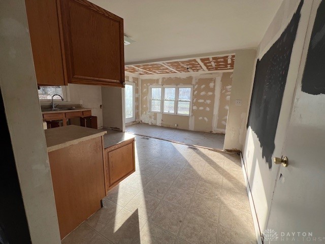 975 S Linden Avenue
