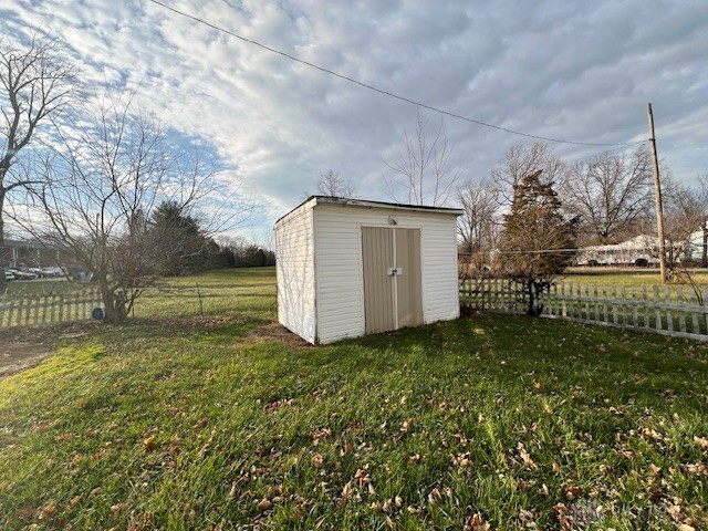 975 S Linden Avenue