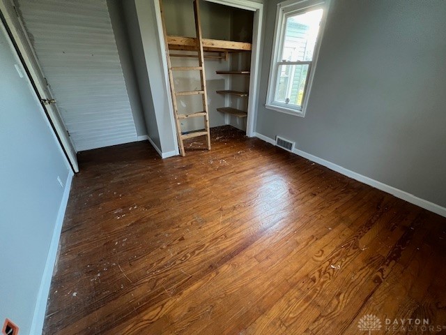 975 S Linden Avenue