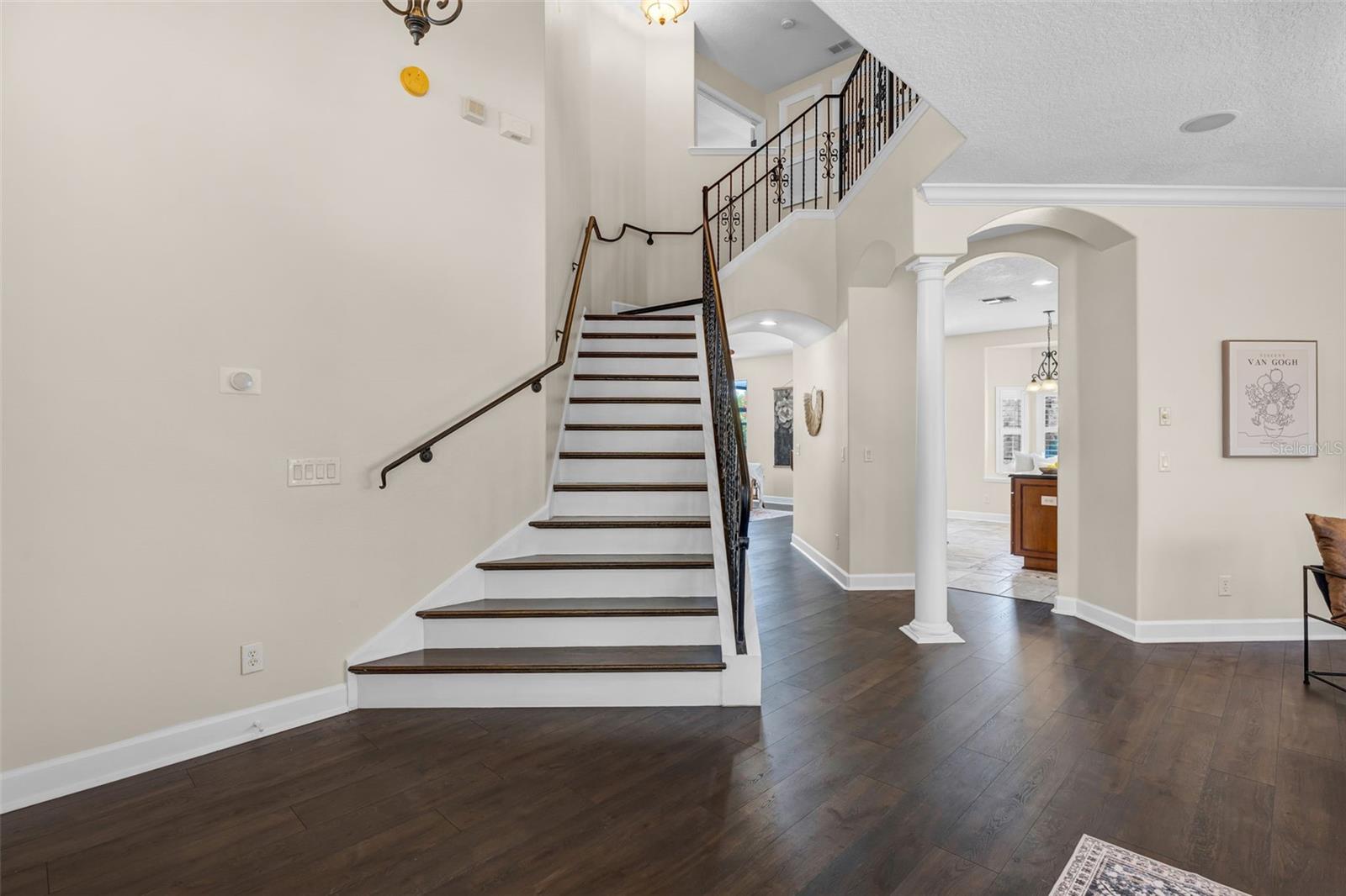 2411 SABASTIAN ST