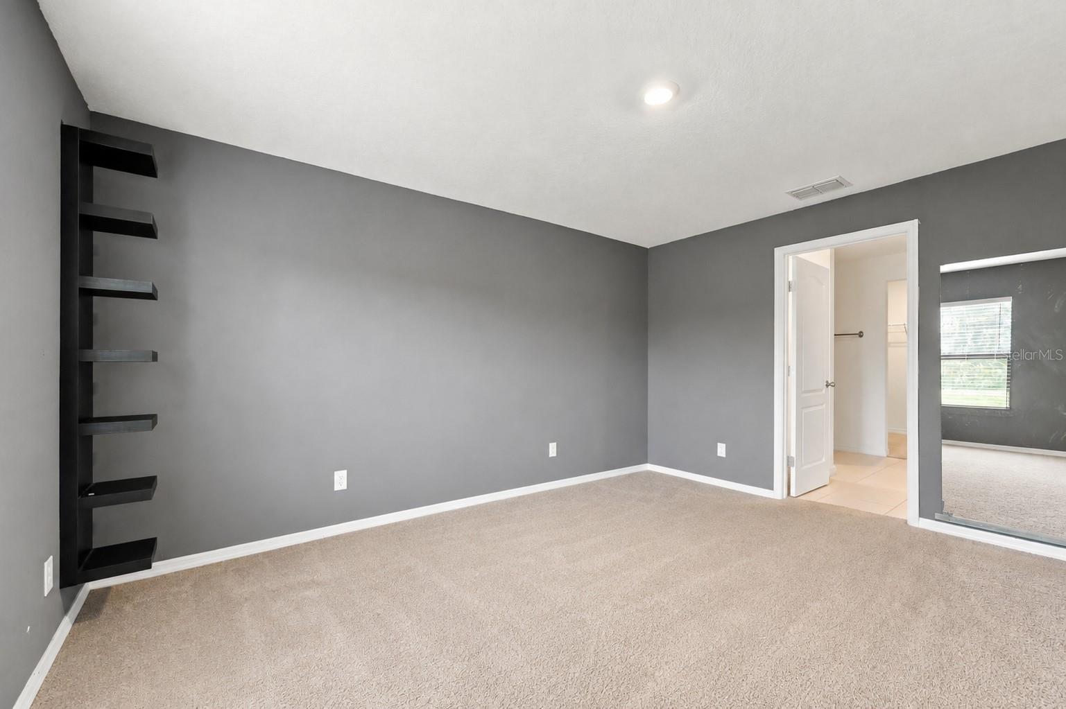 2166 MANDARIN LOOP